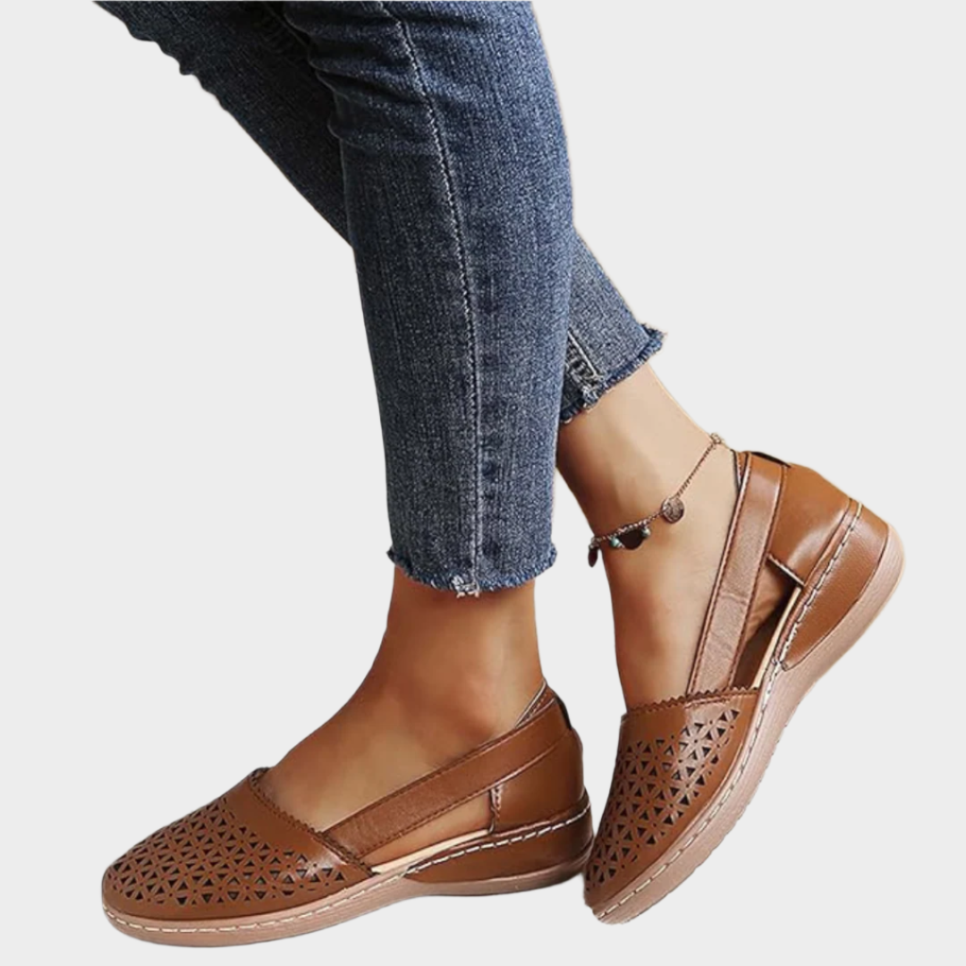 Ballerines Anatomiques avec Découpes et Ruban